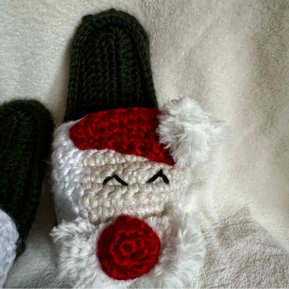 Handcrafted Santa Slippers - Picture 3 of 12